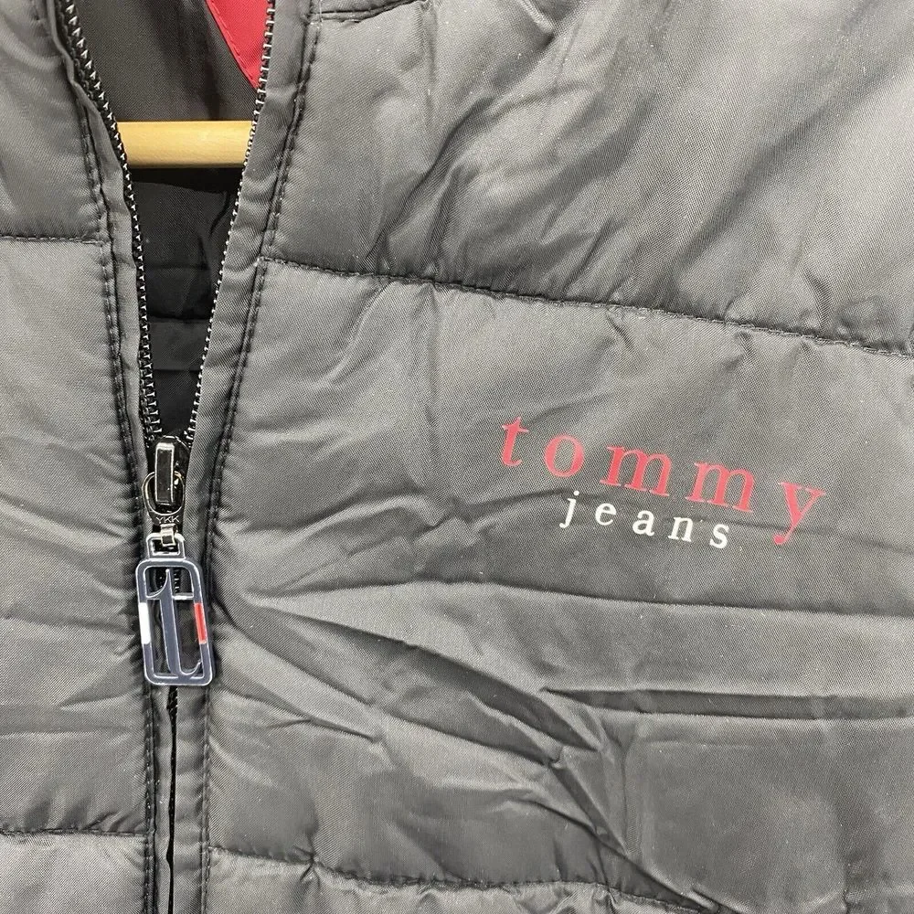 Tommy Hilfiger Men's Medium Black Lightweight Puffer Hiking Vest Gorpcore‎ Y2K